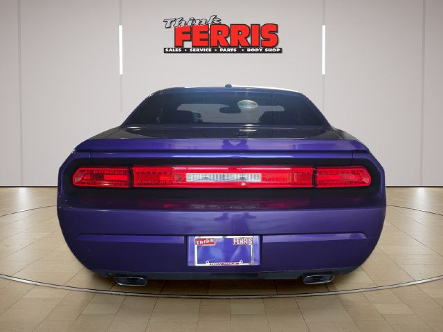 Used 2010 Dodge Challenger R/T RWD image 4
