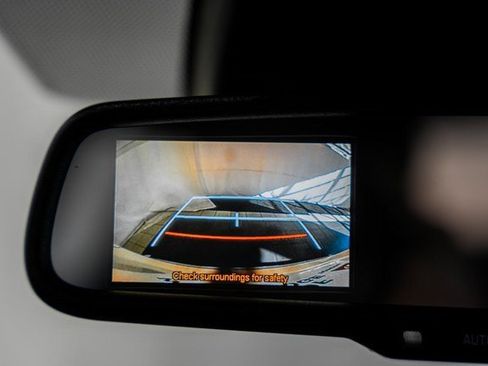 Used 2018 Toyota C-HR XLE image 36