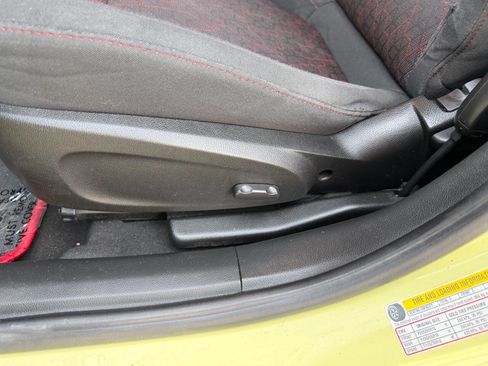 Used 2017 Chevrolet Sonic LT w/ Convenience Package image 16