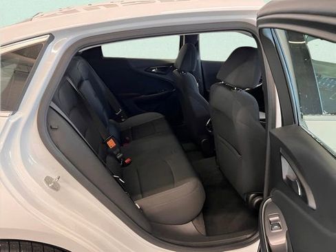 Certified 2024 Chevrolet Malibu LT image 9