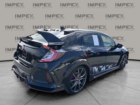 Used 2018 Honda Civic Type R image 5