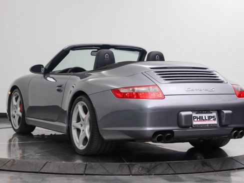 Used 2006 Porsche 911 Carrera S RWD image 4