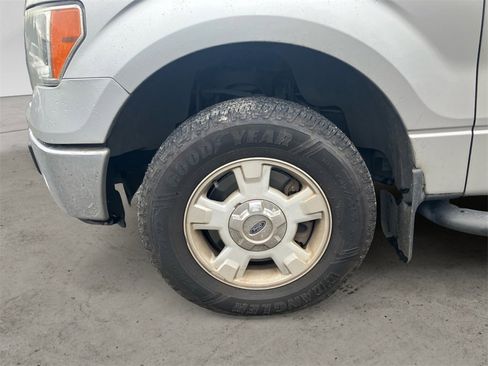 Used 2011 Ford F150 XLT w/ XLT Convenience Pkg image 9