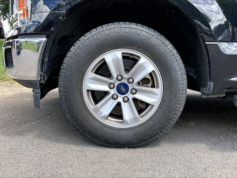 Used 2019 Ford F150 XLT RWD image 2