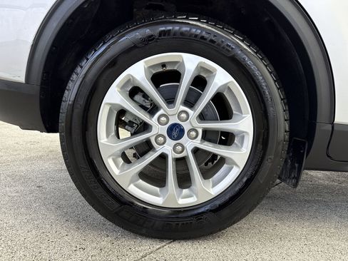 Used 2020 Ford Escape SE image 39