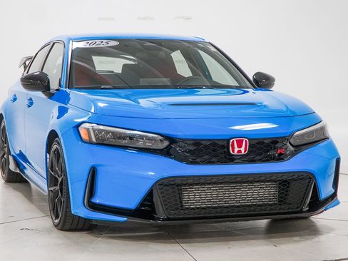 Used 2025 Honda Civic Type R image 16