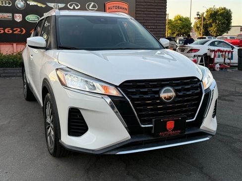 Used 2022 Nissan Kicks SV FWD image 18