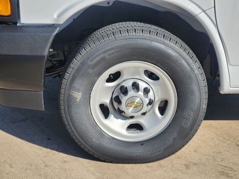 New 2025 Chevrolet Express 2500 WT w/ Driver Convenience Package image 16
