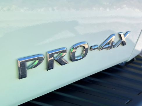 Used 2010 Nissan Titan PRO-4X AWD/4WD image 13