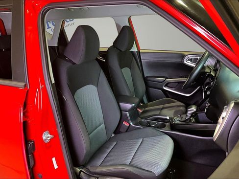 Used 2023 Kia Soul LX w/ Option Group 015 FWD image 29