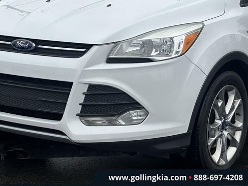 Used 2016 Ford Escape SE w/ Equipment Group 201A image 6