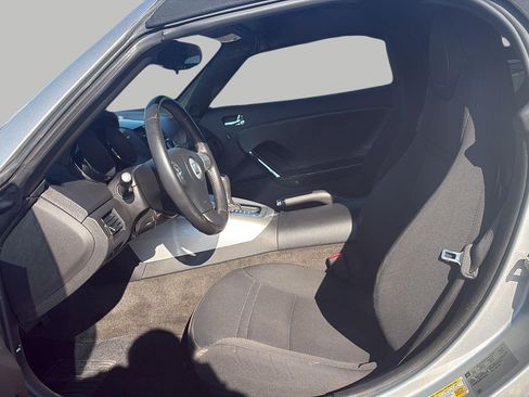 Used 2009 Saturn Sky RWD image 24