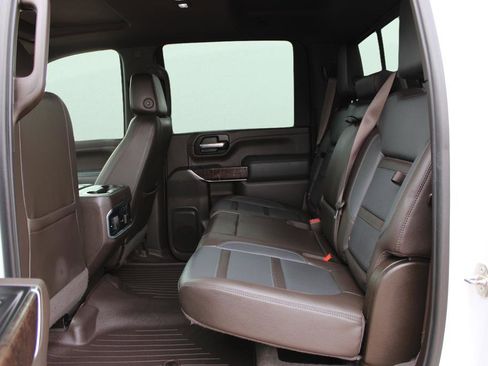 Used 2020 GMC Sierra 3500 Denali w/ Denali Ultimate Package image 25