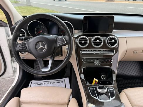 Used 2017 Mercedes-Benz C 300 4MATIC Sedan image 18