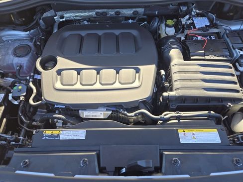 New 2026 Volkswagen Tiguan SE FWD image 22
