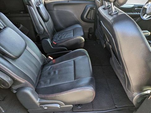 Used 2020 Dodge Grand Caravan GT image 18