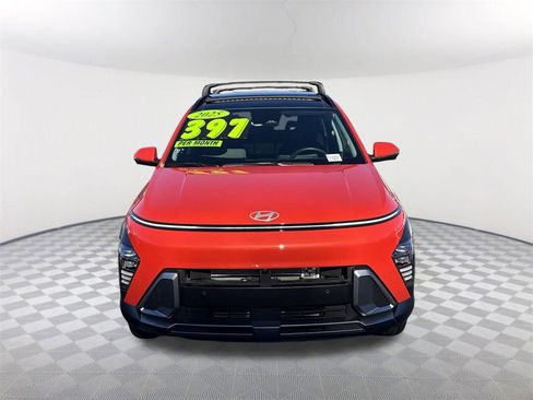 Used 2025 Hyundai Kona Limited image 2