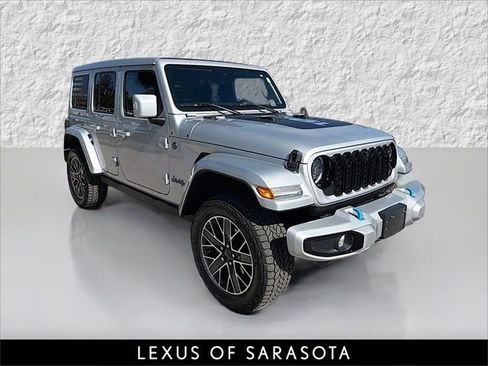 Used 2024 Jeep Wrangler High Altitude image 1