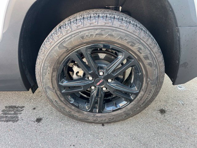 Used 2022 GMC Terrain AT4 AWD/4WD image 9