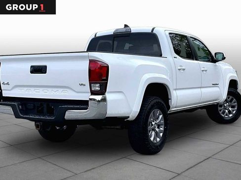 Used 2019 Toyota Tacoma SR5 AWD/4WD image 13