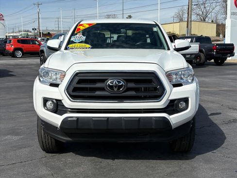 Used 2023 Toyota Tacoma SR5 w/ Technology Package image 24
