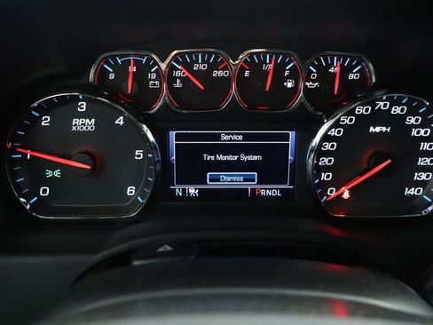 Used 2018 GMC Yukon XL SLT image 32