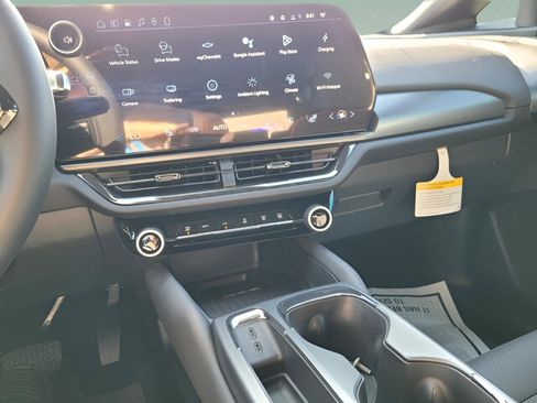 New 2026 Chevrolet Equinox EV RS image 10