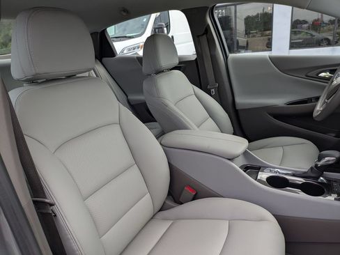 Used 2024 Chevrolet Malibu LS FWD image 18