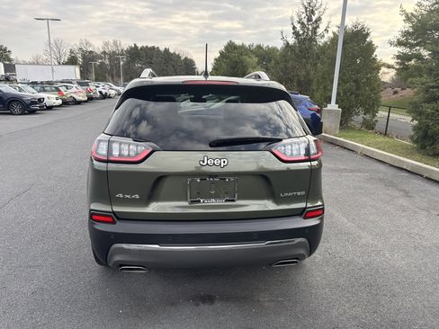 Used 2019 Jeep Cherokee Limited image 7