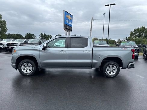 Used 2024 Chevrolet Silverado 1500 LT AWD/4WD image 7