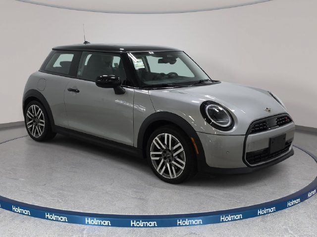 Used 2026 MINI Cooper S FWD image 4