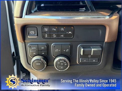 New 2026 Chevrolet Tahoe High Country w/ Sun And Tow Package AWD/4WD image 32
