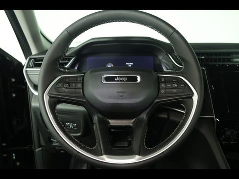 Used 2023 Jeep Grand Cherokee Laredo w/ Trailer Tow Prep Group (B) image 23