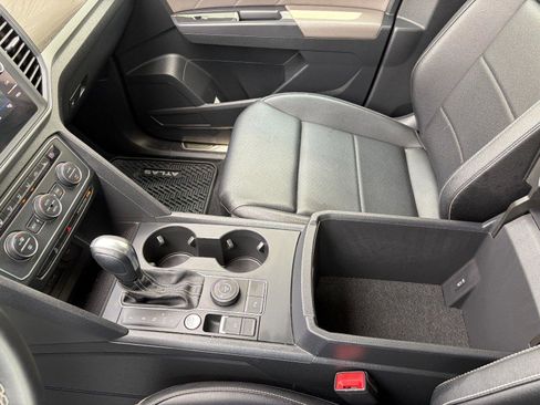 Used 2021 Volkswagen Atlas SE AWD/4WD image 18