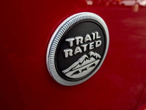 Used 2018 Jeep Wrangler Unlimited Sport w/ Connectivity Group AWD/4WD image 22