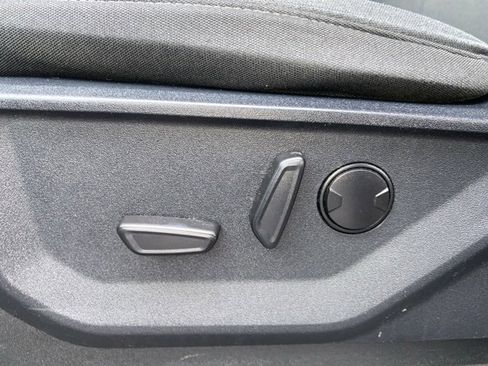 Certified 2022 Ford F150 XLT w/ Equipment Group 302A High image 21