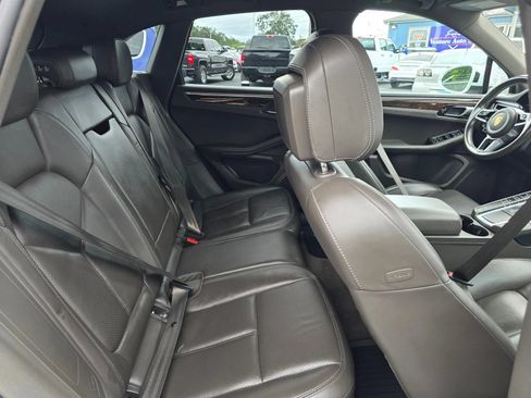 Used 2018 Porsche Macan S AWD/4WD image 13