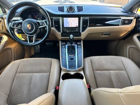 Used 2017 Porsche Macan AWD/4WD image 12