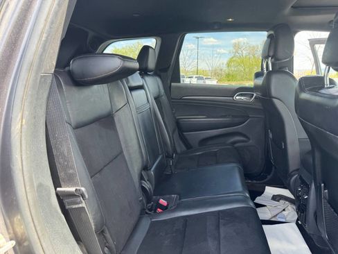 Used 2018 Jeep Grand Cherokee Laredo AWD/4WD image 14