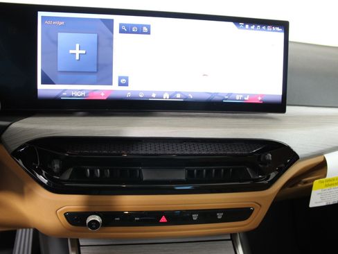 New 2026 BMW 330i xDrive Sedan w/ Premium Package image 26