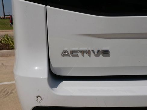 Used 2025 Ford Expedition Active AWD/4WD image 10