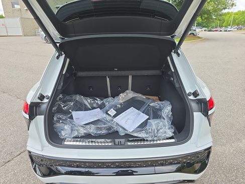 New 2026 Audi Q3 quattro 2.0T AWD/4WD image 12