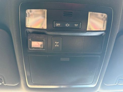 Used 2020 Toyota Tacoma TRD Off-Road image 33