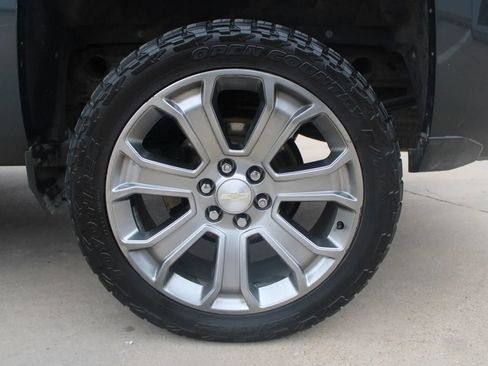 Used 2018 Chevrolet Silverado 1500 High Country AWD/4WD image 8