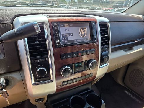 Used 2012 RAM 2500 Laramie w/ Cold Weather Group AWD/4WD image 39