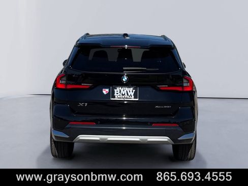 Used 2023 BMW X1 xDrive28i image 4