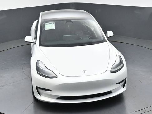 Used 2023 Tesla Model 3 Standard Range image 45