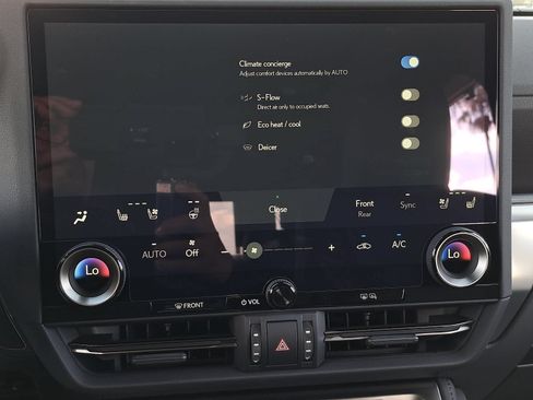 Used 2026 Lexus GX 550 w/ Accessory Package (31) AWD/4WD image 27