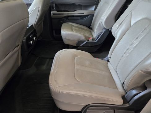 Used 2021 Ford Expedition Limited AWD/4WD image 34