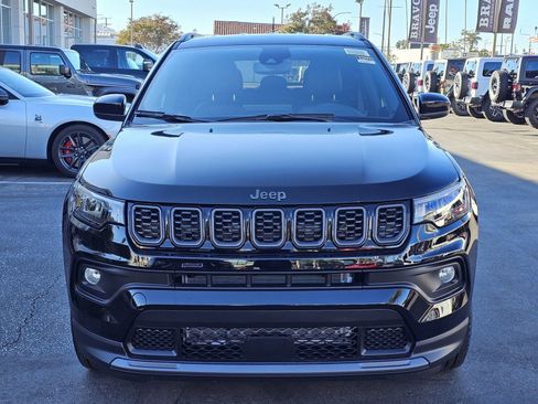 New 2026 Jeep Compass Latitude image 2